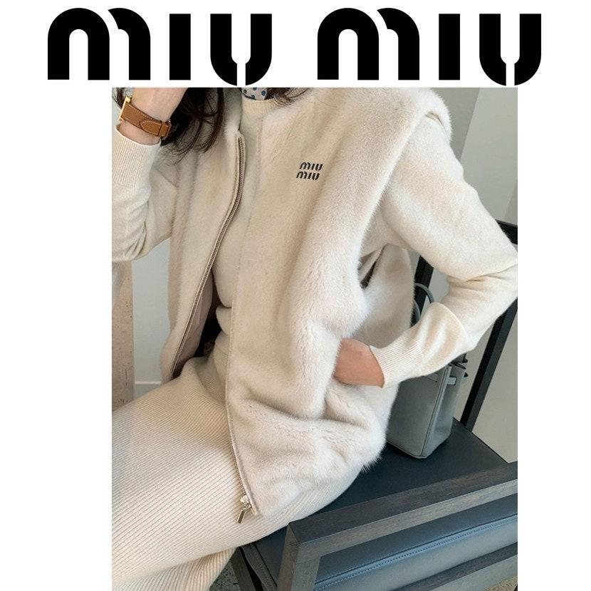 미우미우 후드 퍼 조끼 (국내배송)