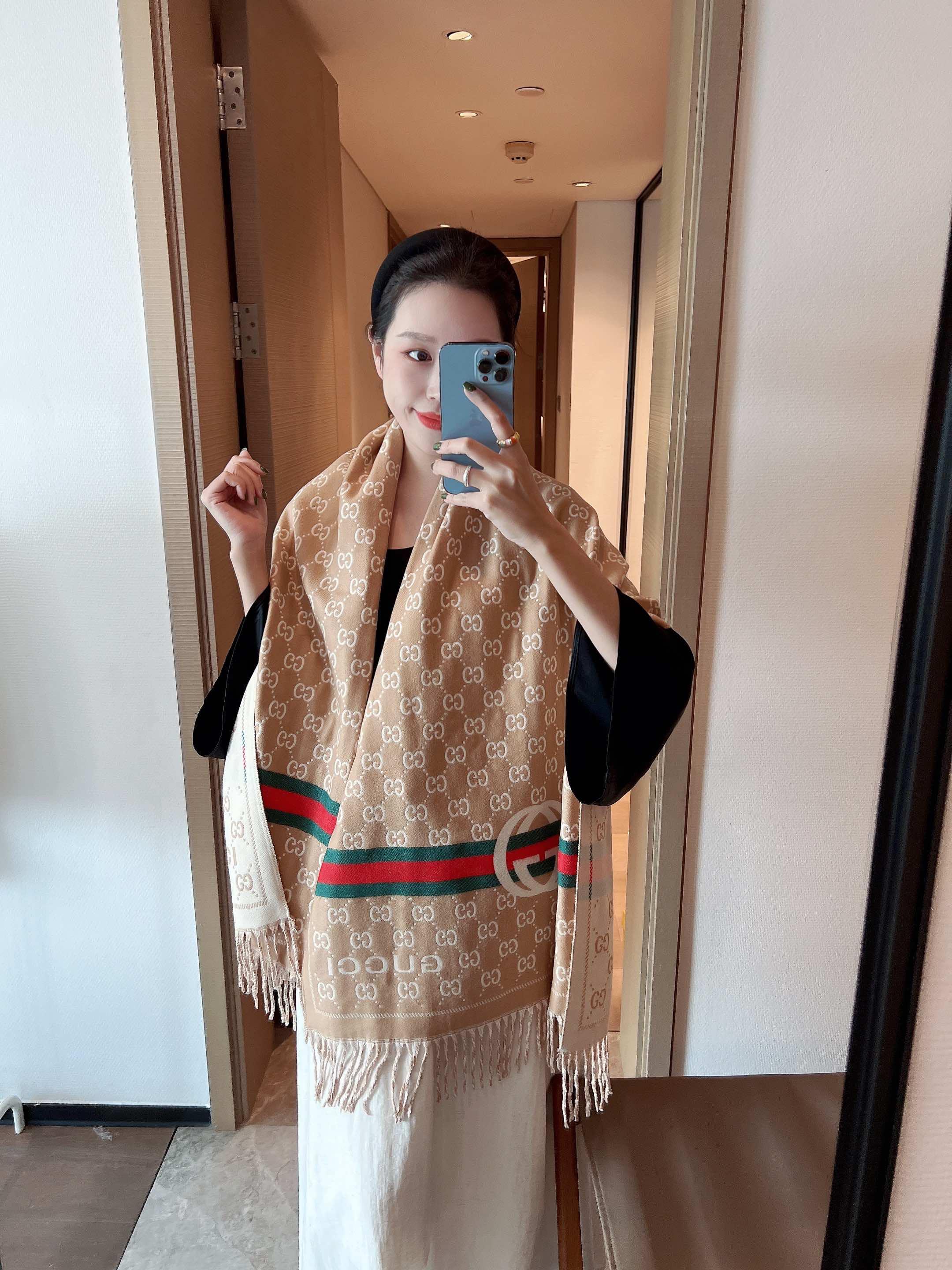 구찌 GG 자카드 패턴 양면 머플러 (해외배송)
