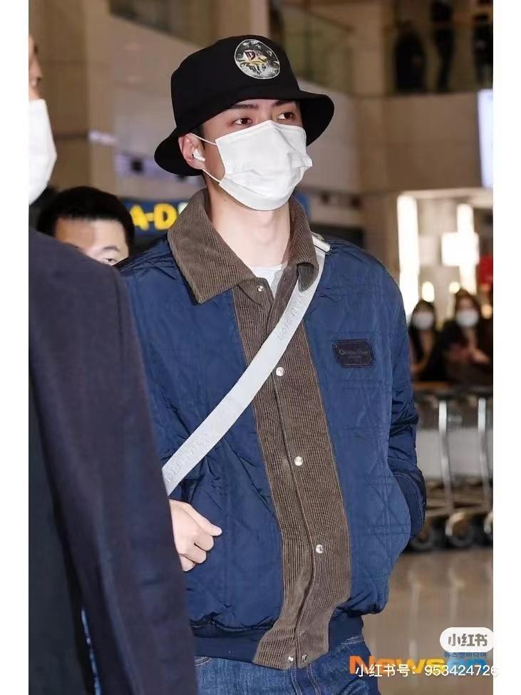디올 뉴 코듀로이 까나쥬 자수 보머 재킷 (해외배송)