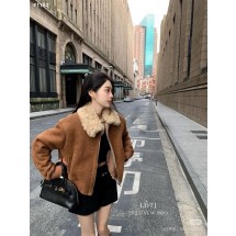 미우미우  스웨이드 시어링 자켓 (국내배송)