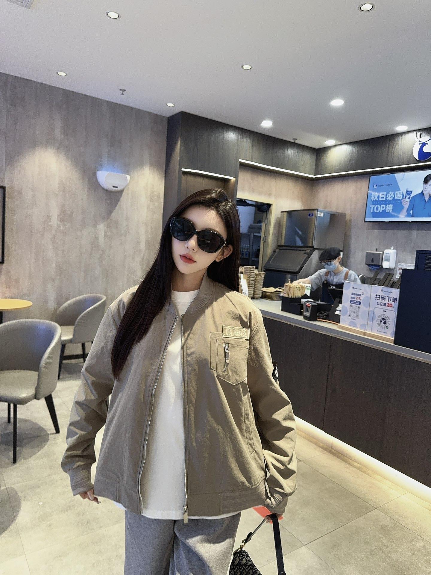 디올 x 스톤아일랜드 콜라보 레터링 베이스볼 재킷 (해외배송)