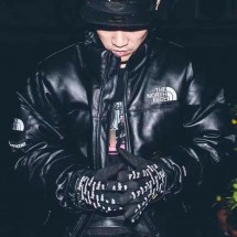 슈프림 x 노스페이스 콜라보 레더 눕시 자켓 (국내배송)