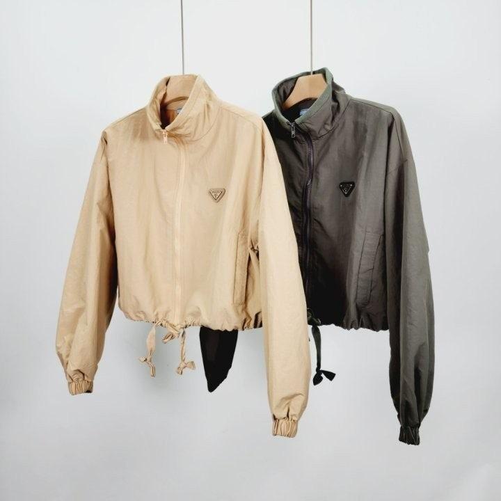 프라다 하이넥 점퍼 (국내배송)