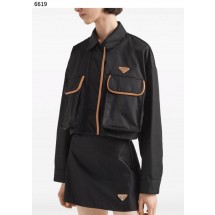 프라다 Re-Nylon logo-appliqué cropped jacket (국내배송)