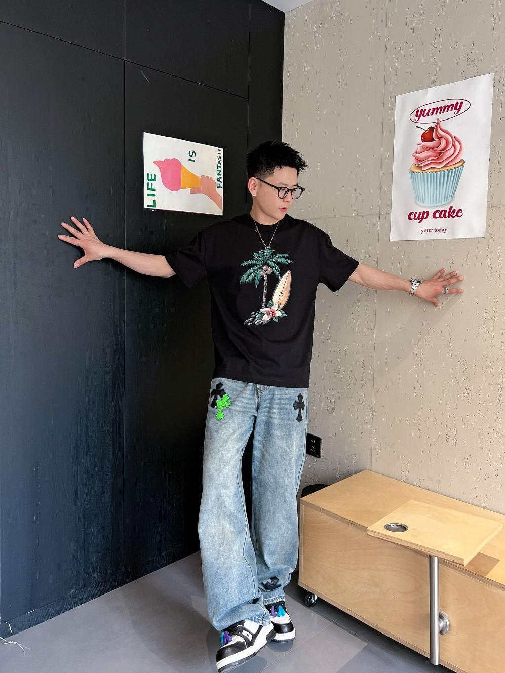 루이비통 핸드페인트 반팔 티셔츠 (해외배송)