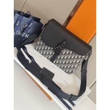 디올 새들 메신저 백 (해외배송)