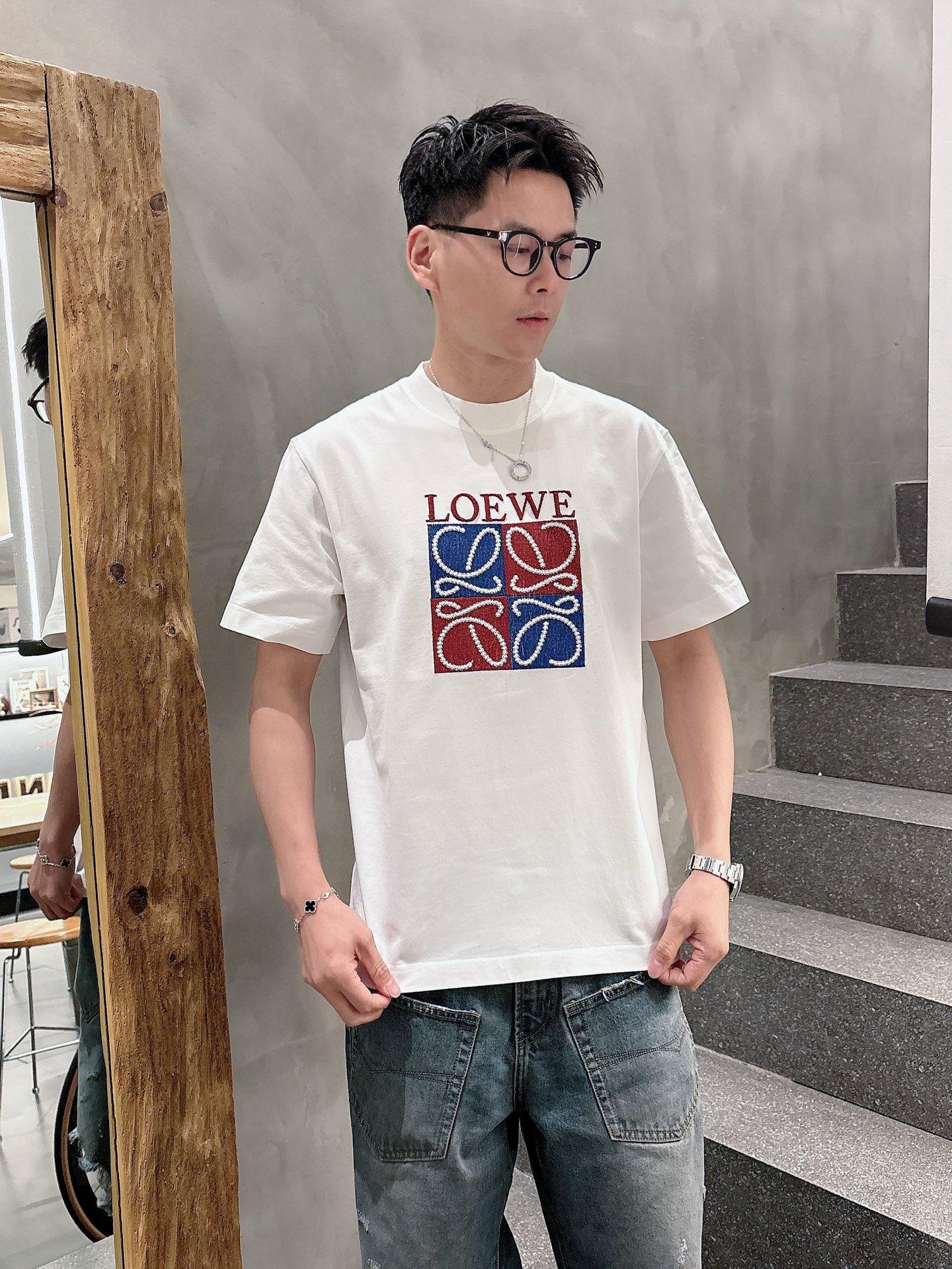로에베 반팔 티셔츠 (해외배송)