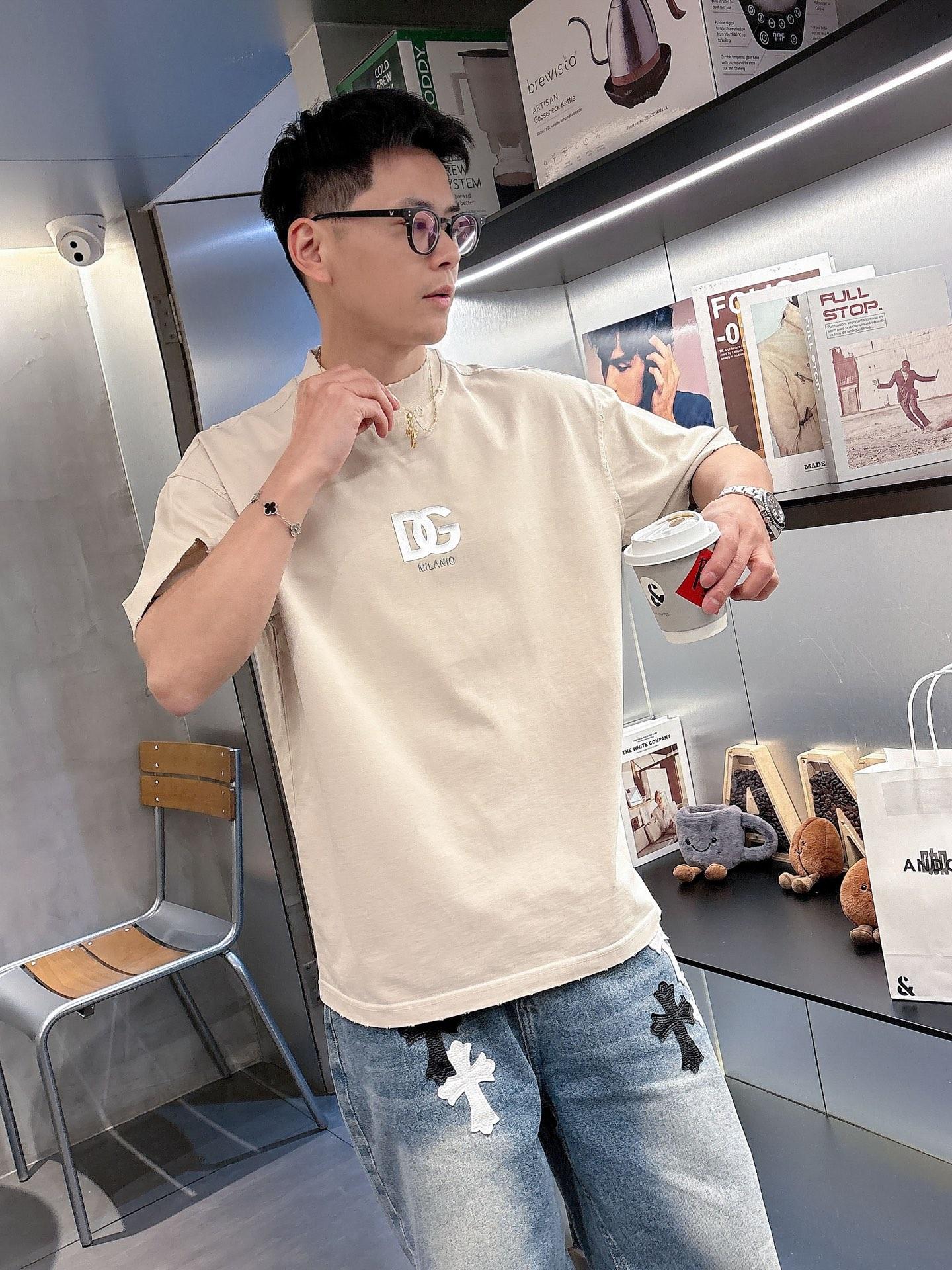돌체앤가바나 반팔 라운드넥 티셔츠 (해외배송)