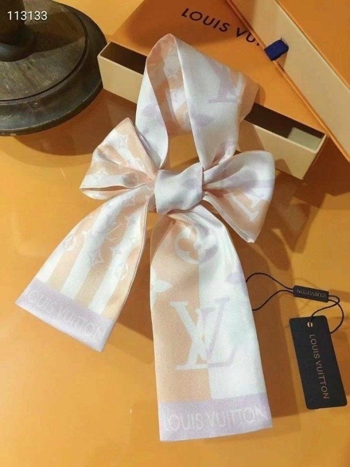 루이비통 방도 스카프 (국내배송)
