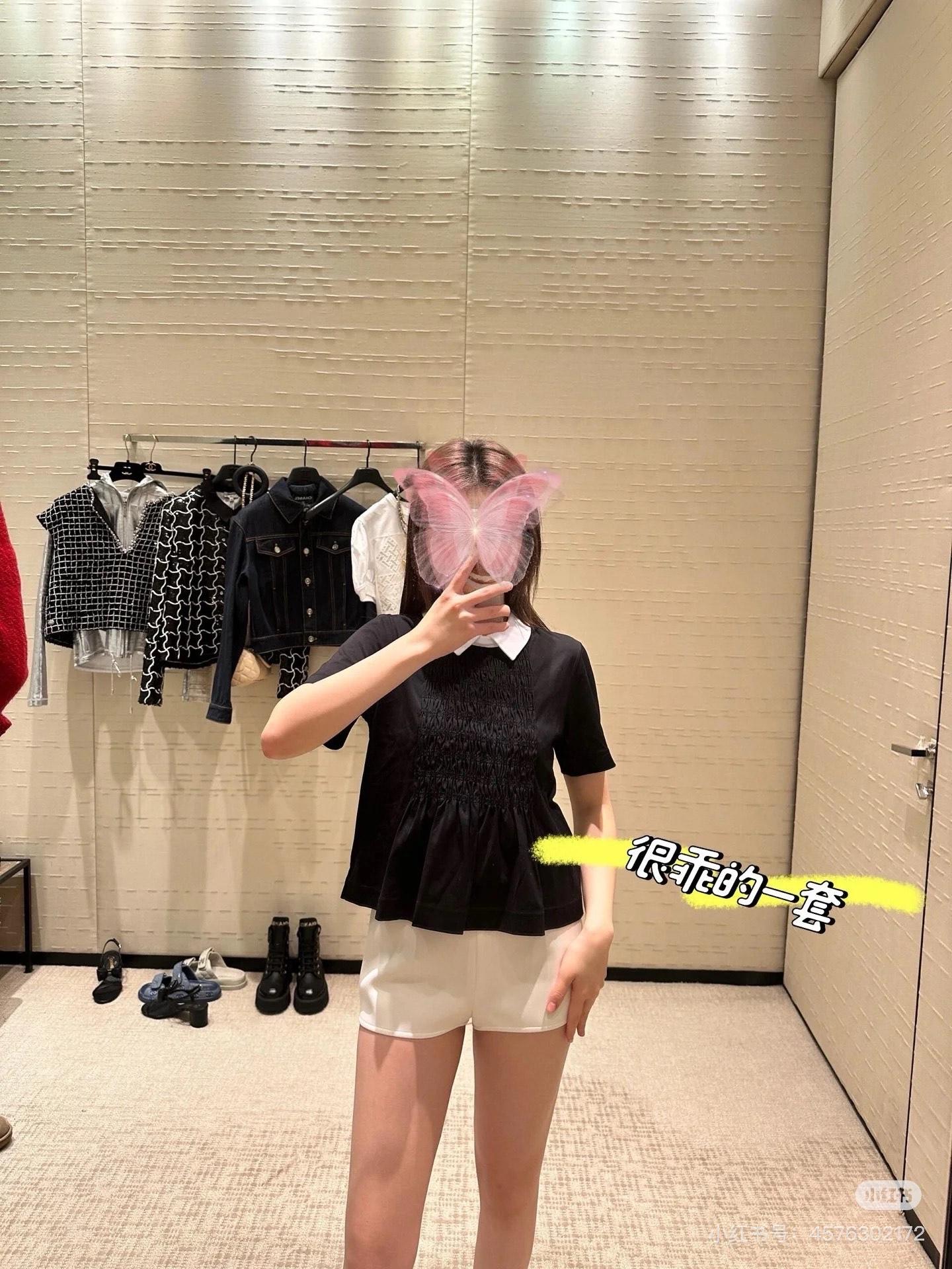 샤넬 플리츠 자수 더블 C 반팔 폴로 칼라 2컬러 (정품급 해외배송)