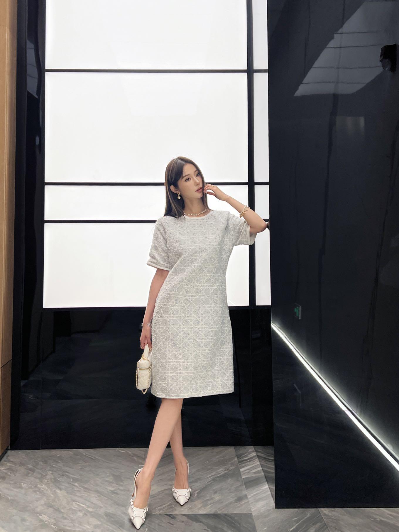 디올 반팔원피스 2컬러 (해외배송)