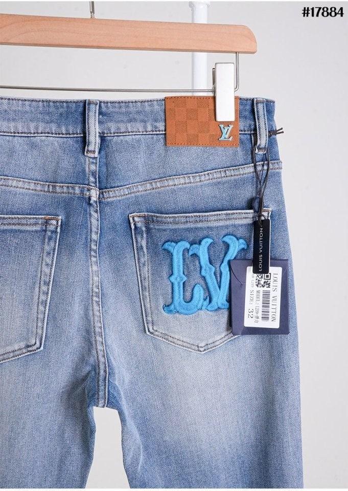 루이비통 LV 자수 로고 패치 슬림핏 데님 팬츠 (국내배송)