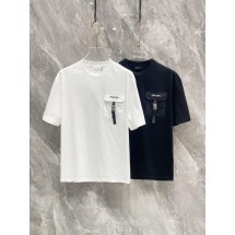 프라다 반팔 라운드넥 티셔츠 2컬러 (해외배송)