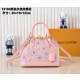 루이비통 LV x TM 알마 BB 핸드백 (해외배송)