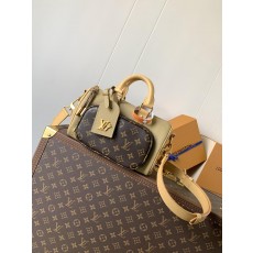 루이비통 Keepall Bandoulière 25 핸드백 (해외배송)