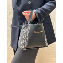 디올 버킷백 (해외배송)