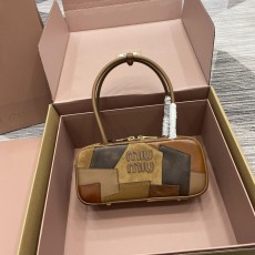 미우미우 패치워크 핸들백 (해외배송)