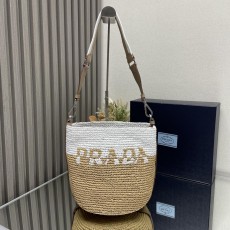 프라다 라피아 버킷백 (해외배송)