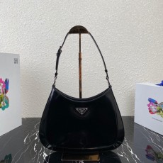 프라다 클레오 숄더백 (해외배송)