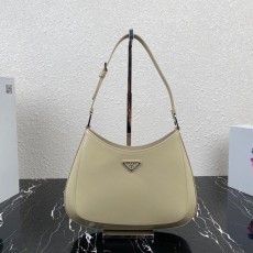 프라다 클레오 숄더백 (해외배송)