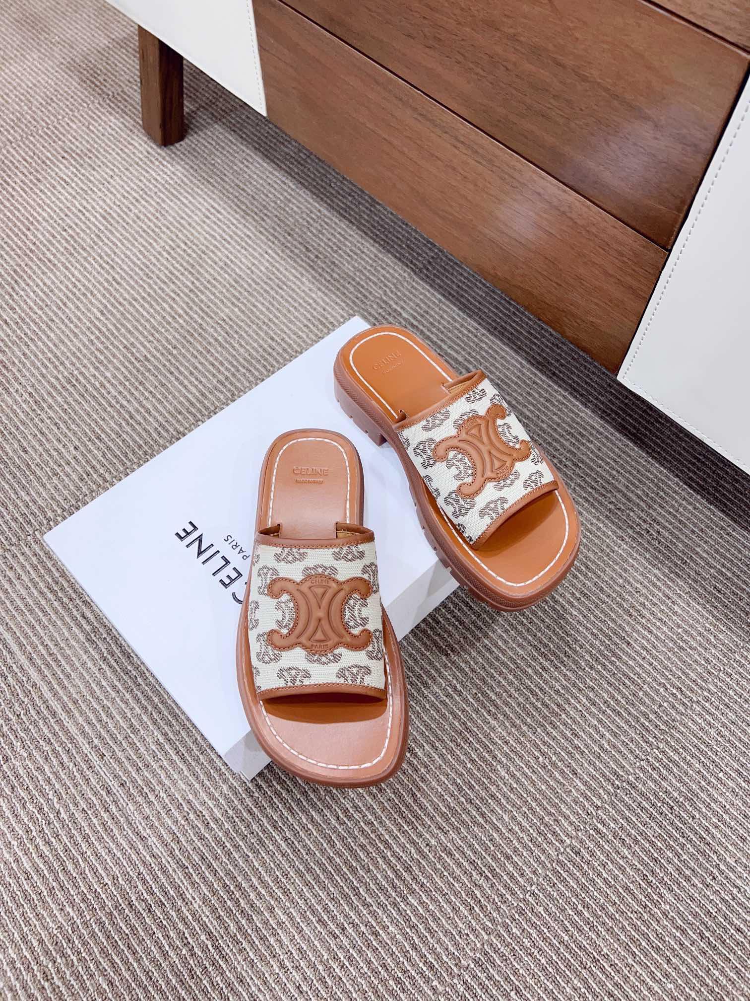 셀린느 25ss 로만 샌들 (해외배송)