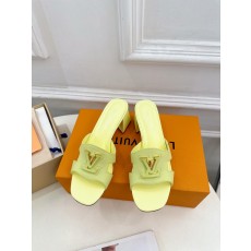 루이비통 V자형 스퀘어힐 홀로우 슬리퍼 (해외배송)