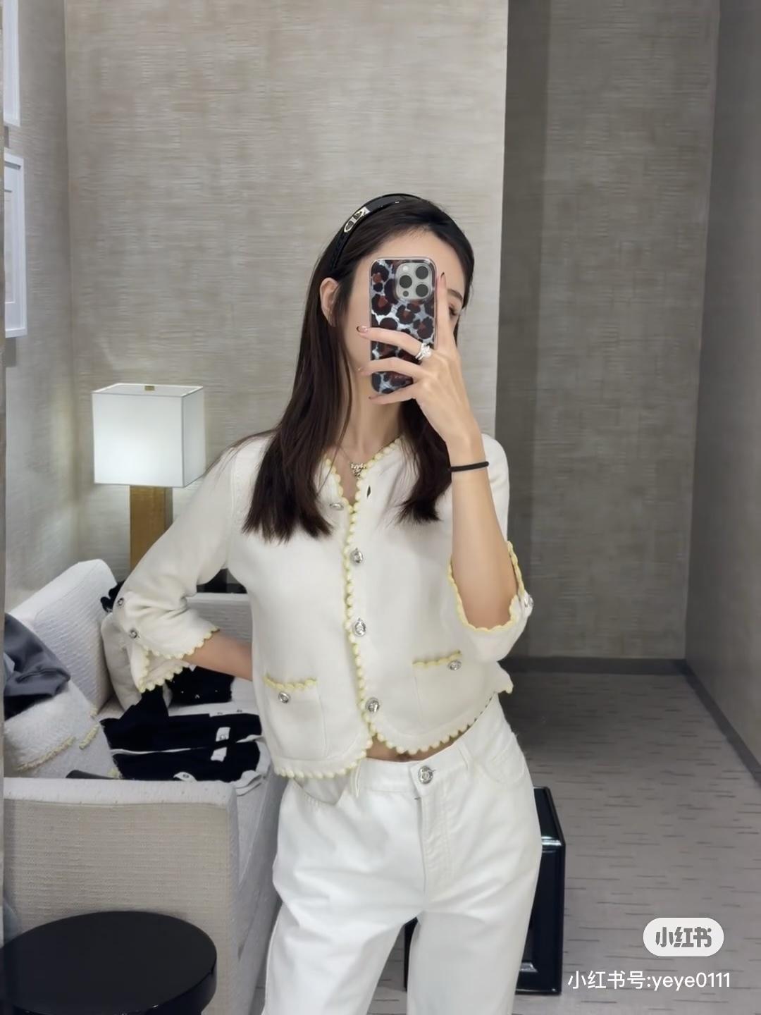 샤넬 웨이브 캐시미어 울 가디건 (정품급 해외배송)