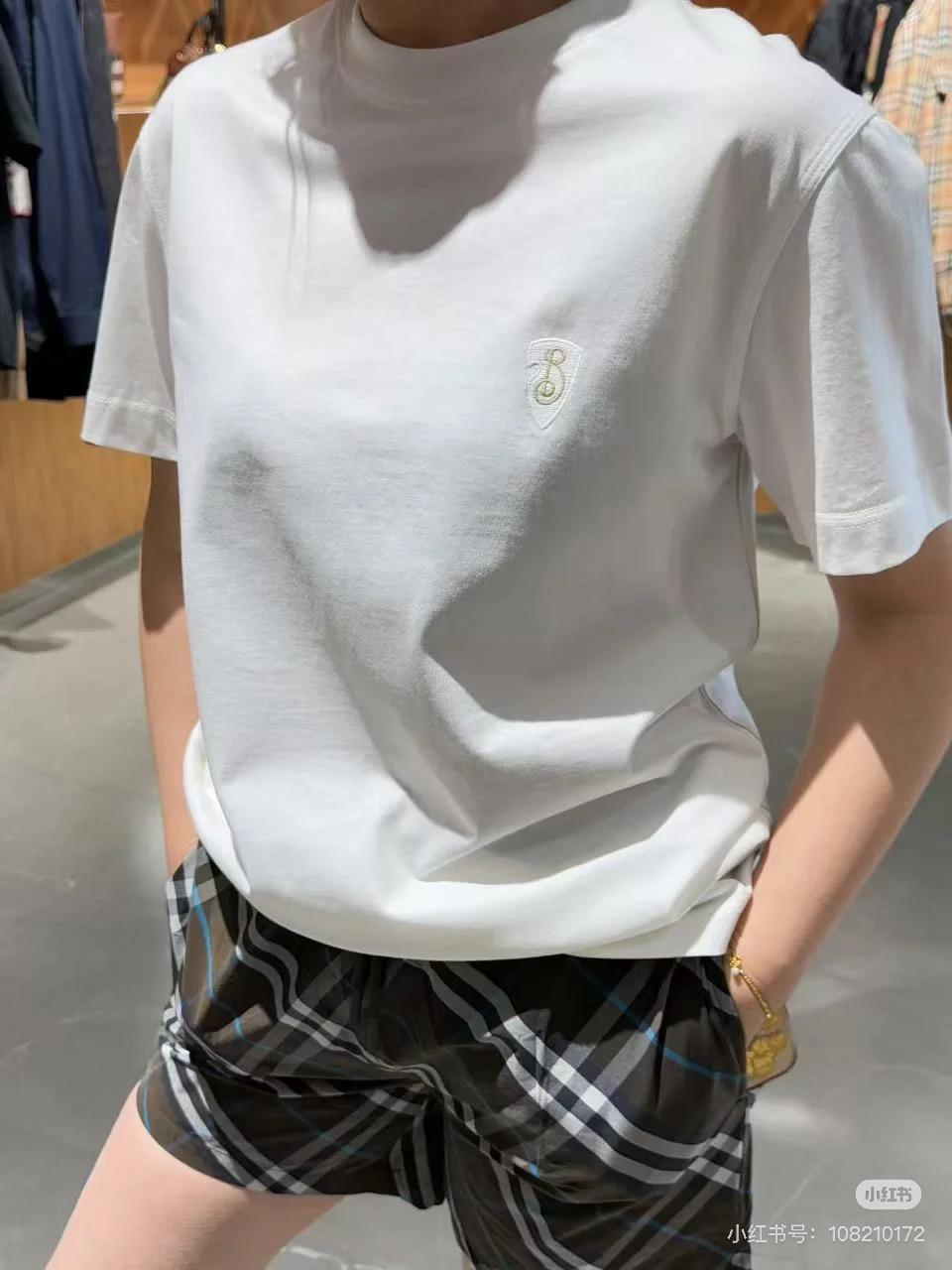 버버리 자수 쉴드 배지 코튼 반팔  (해외배송)