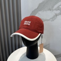 미우미우 자수 볼캡 (해외배송)