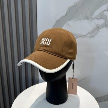 미우미우 자수 볼캡 (해외배송)