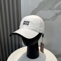 미우미우 자수 볼캡 (해외배송)