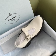 프라다 메리 제인 로퍼 (정품급 해외배송)