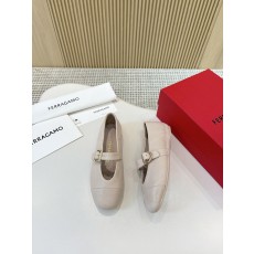 페레가모 메리제인 슈즈 (해외배송)