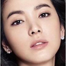 디올 언발 귀걸이 (국내배송)