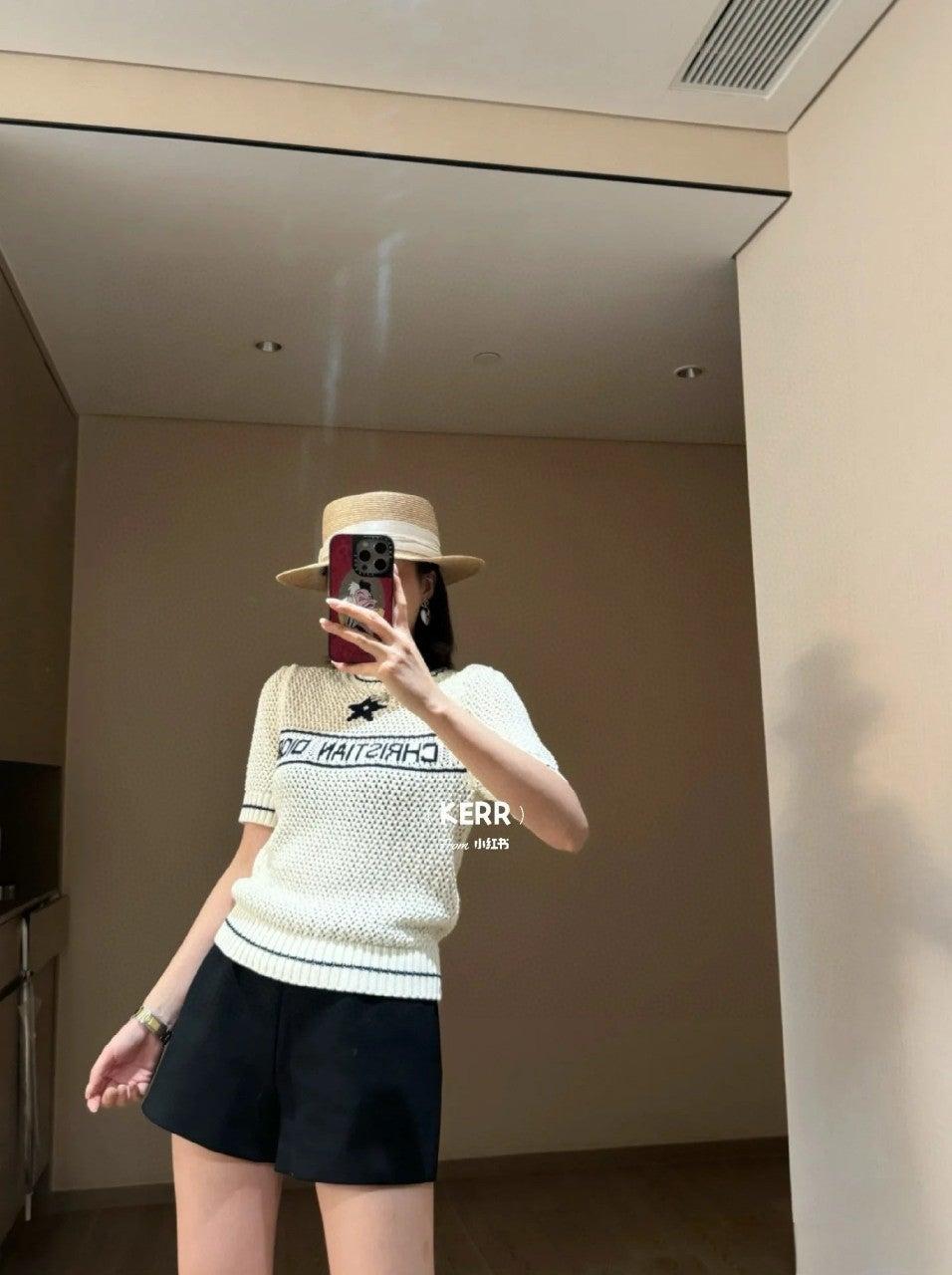 디올 신상 여성 펀칭 쿨니트티 (국내배송)