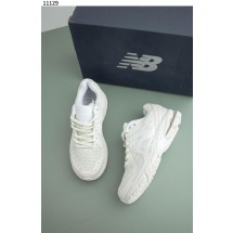 뉴발란스 트리플 화이트 스니커즈  (국내배송)