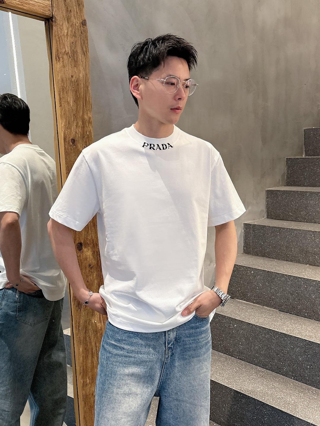 프라다 라운드넥 반팔 (해외배송)