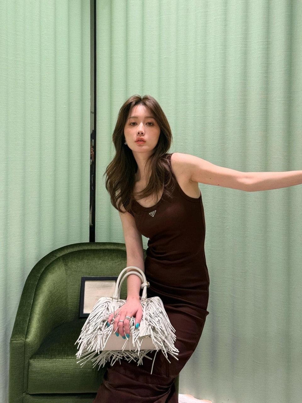 프라다 트라이앵글 스탠다드 하이엔드 코튼 베스트 롱 스커트 (해외배송)