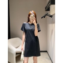 루이비통 레트로 메탈 장식 라운드넥 반팔 원피스 (해외배송)
