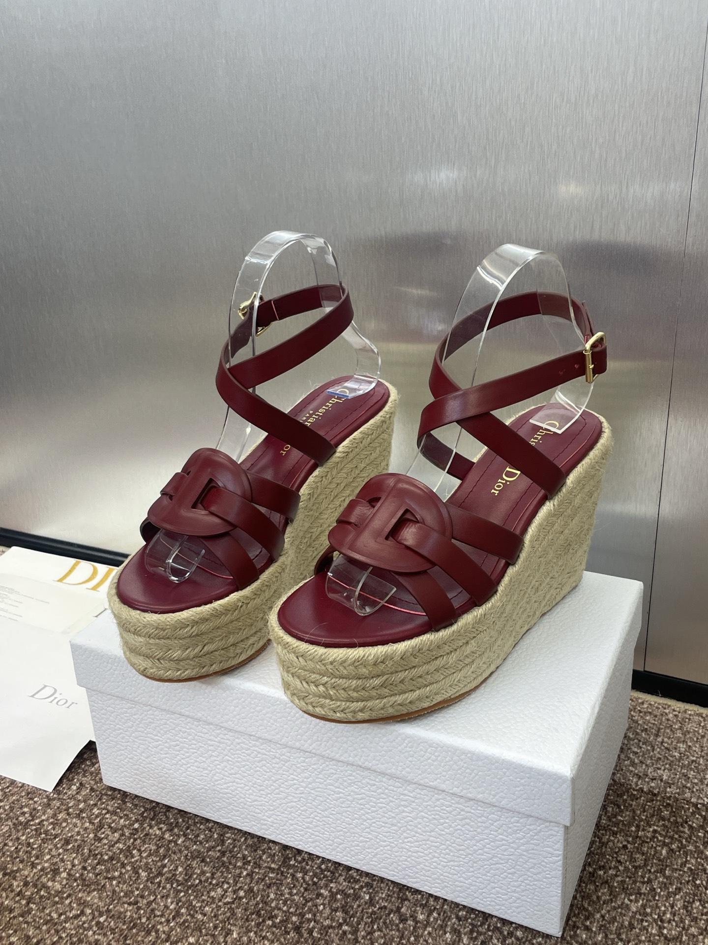 디올 D-클럽 젤리 샌들 (해외배송)