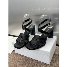 디올 D-클럽 젤리 샌들 (해외배송)