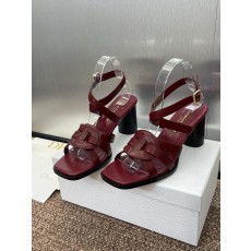디올 D-클럽 젤리 샌들 (해외배송)