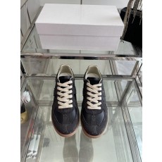 메종마르지엘라 mm6 25ss 트레이닝화 (해외배송)