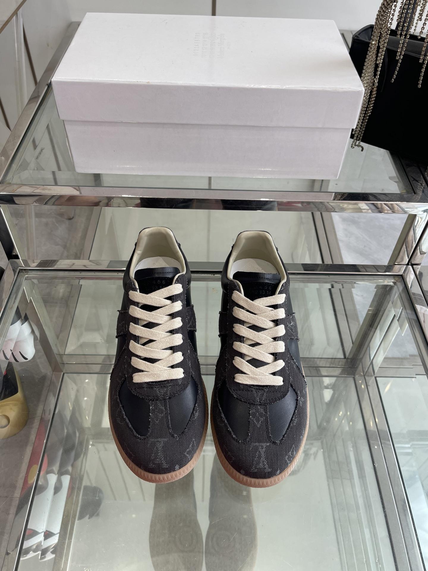 메종마르지엘라 mm6 25ss 트레이닝화 (해외배송)